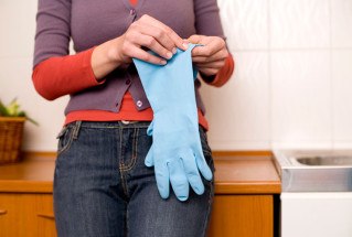 how to get healthy nails with wear dish gloves