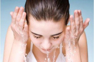 benefits of drinking water with firm skin
