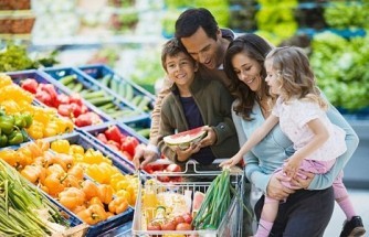 prevent childhood obesity with grocery shop together