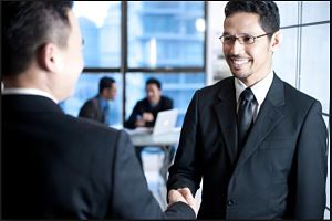 how to make a good first impression at an interview
