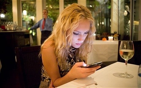 is online dating addictive