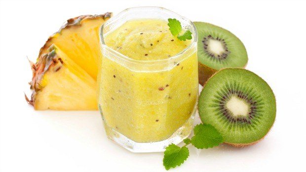 kiwi, pineapple and chia seed smoothie download