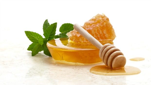honey for dry or sun-damaged hair download