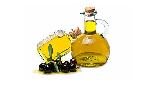 massage forehead with olive oil download