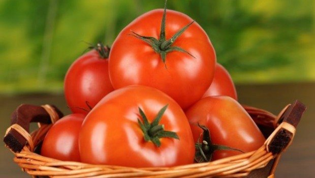 tomatoes to remove excess oil from face download