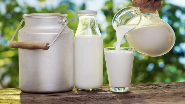 foods that cause miscarriage-unpasteurized milk