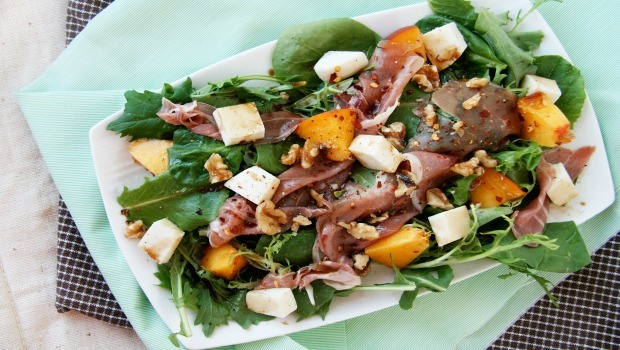 grilled peach and mozzarella salad download