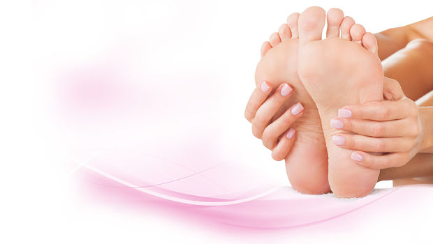 home remedies for cracked heels - causes of cracked heels