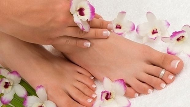 how to heal cracked feet