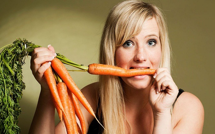 how to treat stroke - eating carrot