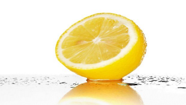 home remedies for receding gums-lemon oil