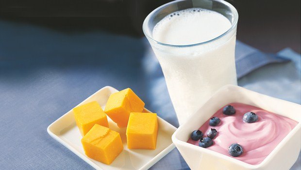 how to treat lactose intolerance-cheese and yogurt