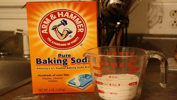 home remedies for foot fungus-baking soda