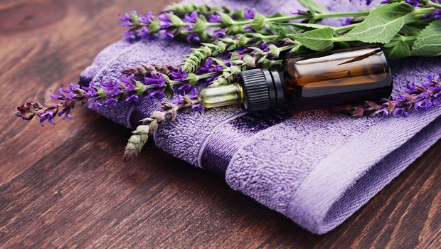 home remedies for foot fungus-lavender oil