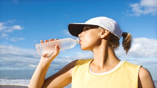 how to detox your lungs-drink plenty of water
