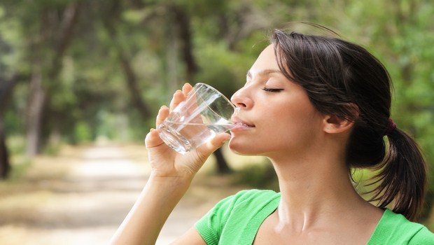 how to stop dizziness-water
