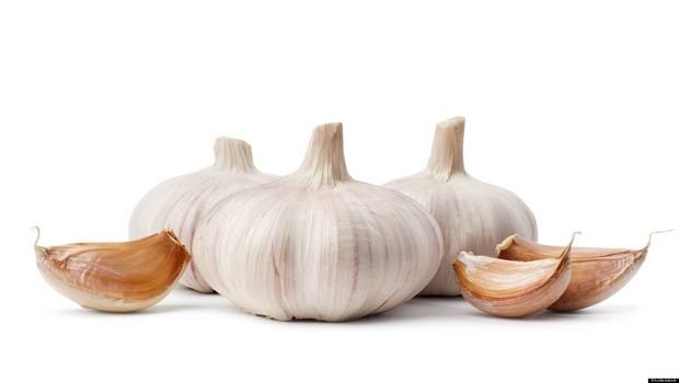 how to treat eye infection-use garlic