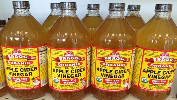 natural remedies for gallbladder pain-take a dose of apple cider vinegar