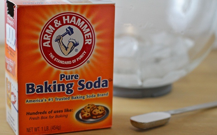 how to treat a chalazion - baking soda