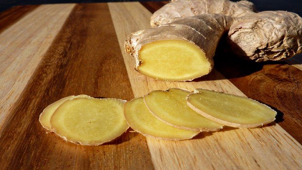 foods that reduce bloating-ginger