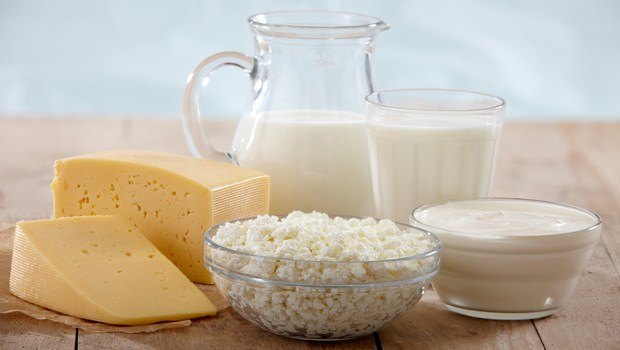 high calorie foods for toddlers-milk and cheese