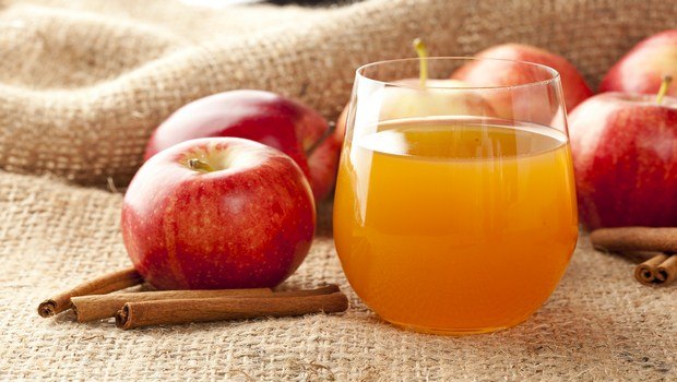 home remedies for brittle nails-apple cider vinegar