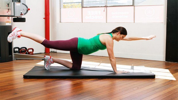 how to prevent miscarriage-exercise lightly during your pregnancy