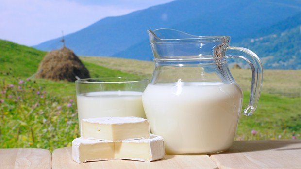 how to treat a chalazion-milk