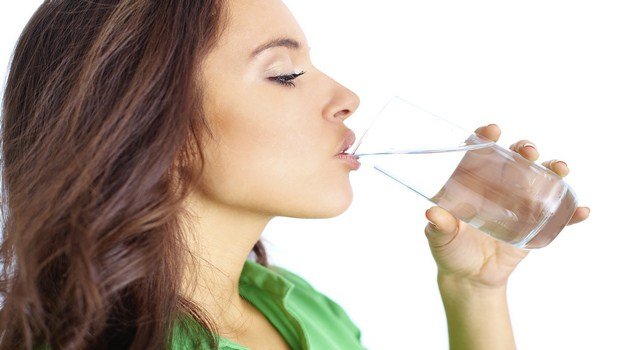how to treat alopecia-drink plenty of water