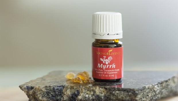 essential oils for dry skin-myrrh essential oil