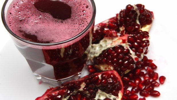 home remedies for chest pain-pomegranate juice
