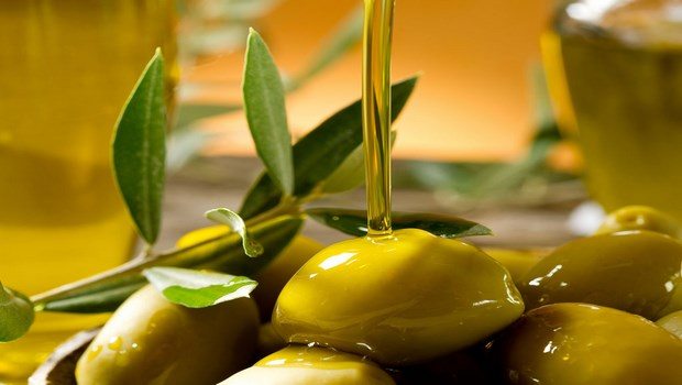 home remedies for peeling skin-olive oil