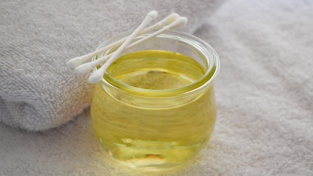 how to cure ingrown hair-tea tree oil