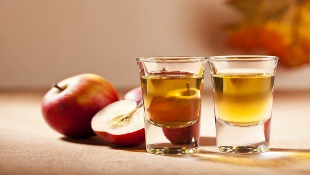 how to prevent heartburn-get more acid by drinking apple cider vinegar