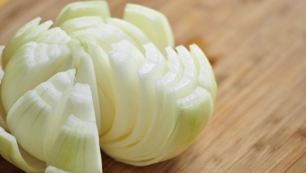 how to stop a toothache-onion