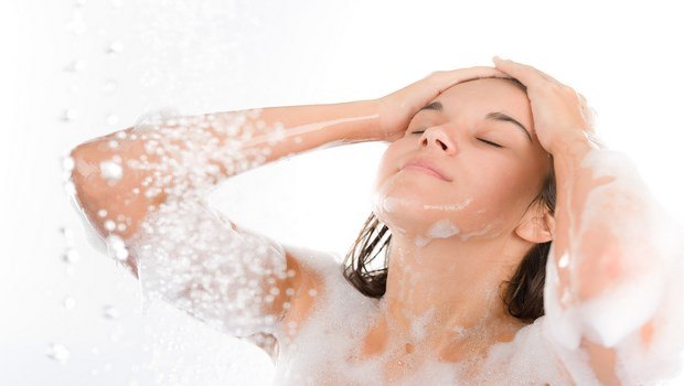 how to treat hemorrhoids-take a warm bath
