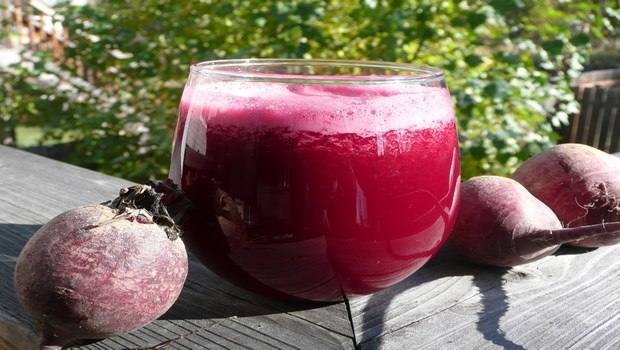 how to treat low blood pressure-beetroot juice