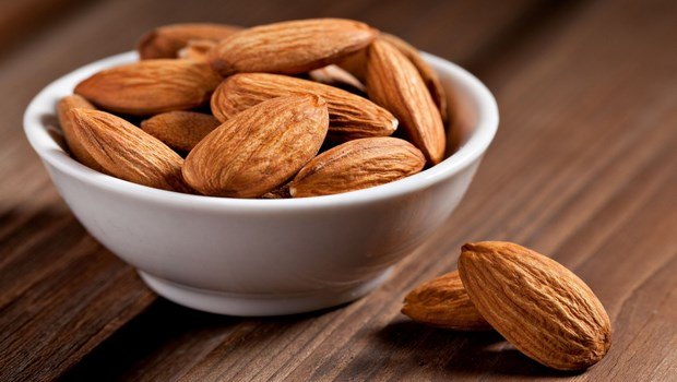 foods for hypertension-almonds