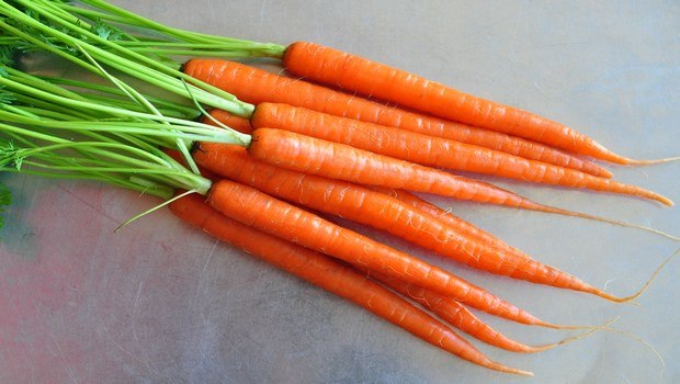 foods for low blood pressure-carrots