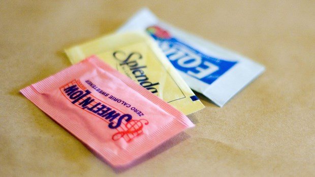 foods that cause bloating-artificial sweeteners