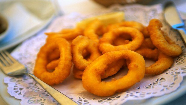 foods that cause bloating-greasy, fried foods