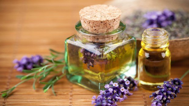 home remedies for fingernail fungus-lavender oil