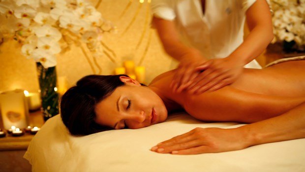 how to get rid of a stiff neck-massage therapy