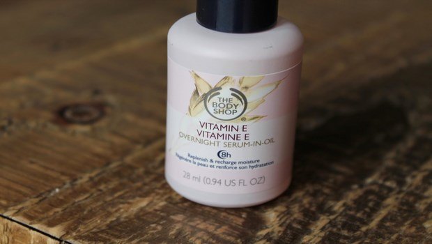 how to make your nails stronger-vitamin e oil
