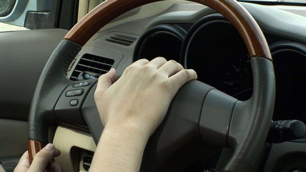 how to prevent noise pollution-don't use your car horn unnecessarily