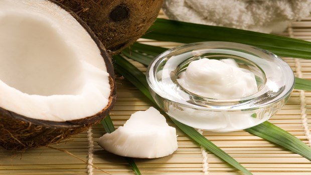how to take care of sensitive skin-coconut oil