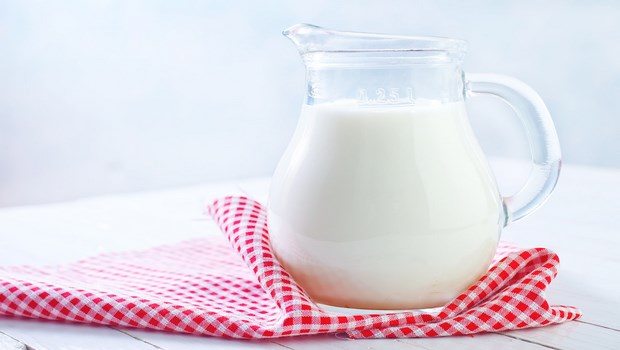 how to take care of sensitive skin-milk