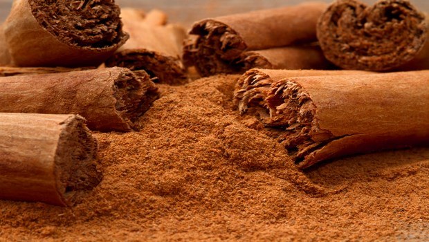 how to treat blackheads-cinnamon