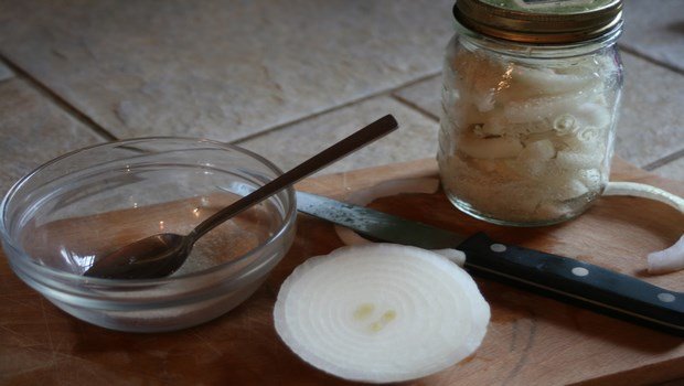 how to treat laryngitis-onion syrup