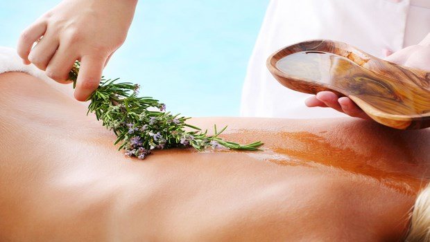 olive oil on skin-uses of olive oil on skin